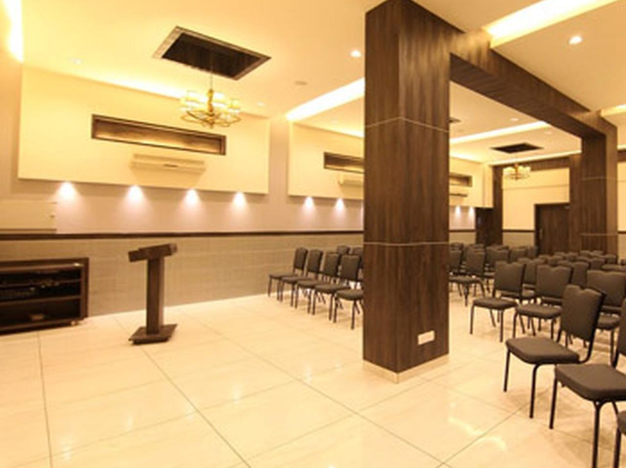Hotel Executive Inn Taloje Exterior photo